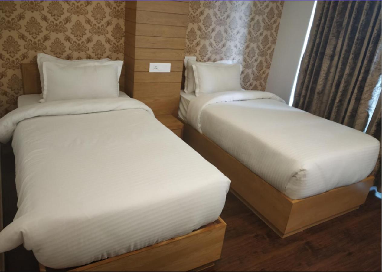 Yashshree Mussoorie Mall Road Zewnętrze zdjęcie